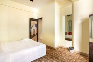 Bedroom in 6 BHK Villa at Candolim – for Rent