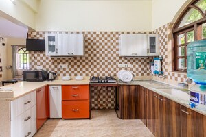 Kitchen in 6 BHK Villa at Candolim – for Rent