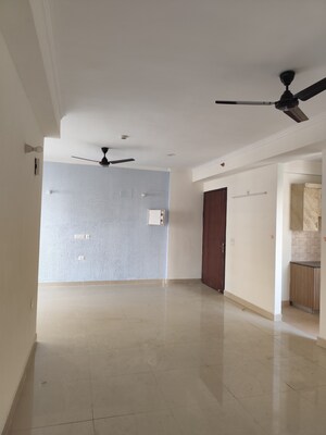 Room in 3.5 BHK Apartment at Aims Golf Avenue I, Sector 75 – for Rent