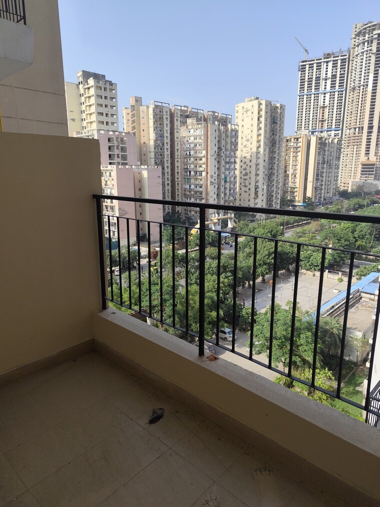Balcony, aims-golf-avenue-i 3.5 Bedroom 1825 Sq.Ft. Apartment In Sector 75 Noida 9297133