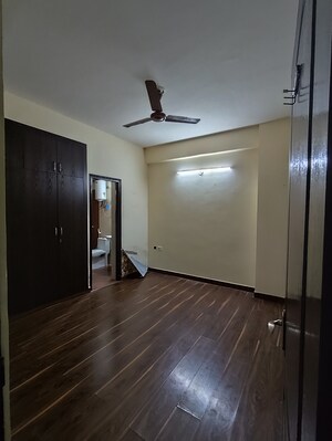 Room in 2.5 BHK Apartment at Aims Golf Avenue II, Sector 75 – for Rent