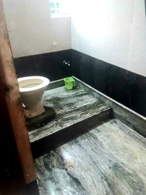 Furnished Amenities in 5 BHK Apartment at Haidar Para – for Sale