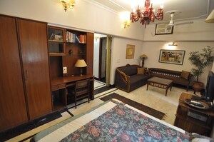 Bedroom in Studio Builder Floor at Sunder Nagar – for Rent