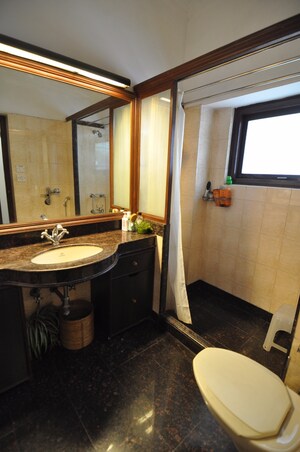 Team Area in Studio Builder Floor at Sunder Nagar – for Rent