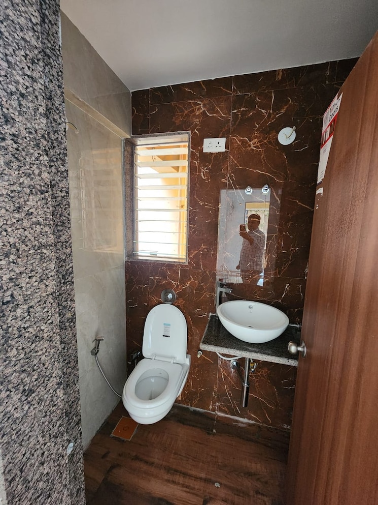 Bathroom, avant-hillway 2 Bedroom 670 Sq.Ft. Apartment In Goregaon East Mumbai 9297244