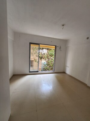 Room in 2 BHK Apartment at Avant Hillway, Goregaon East – for Sale