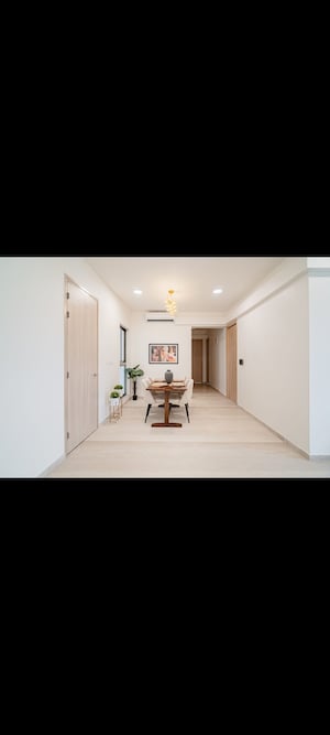 Room in 4 BHK Apartment at Raj Infinia, Malad West – for Sale