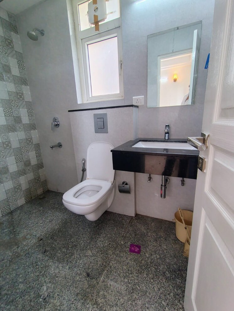 Kitchen, tulip-violet 3 Bedroom 1578 Sq.Ft. Apartment In Sector 69 Gurgaon 9297286