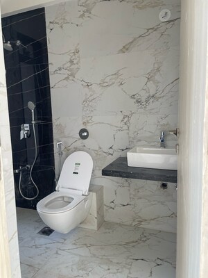 Attached Bathroom in 2 BHK Apartment at Matunga West – for Sale