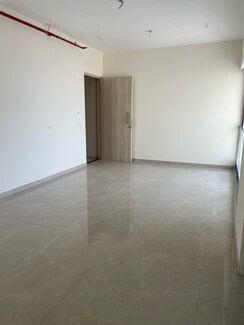 2 BHK + Servant Room Apartment For Sale in Matunga West