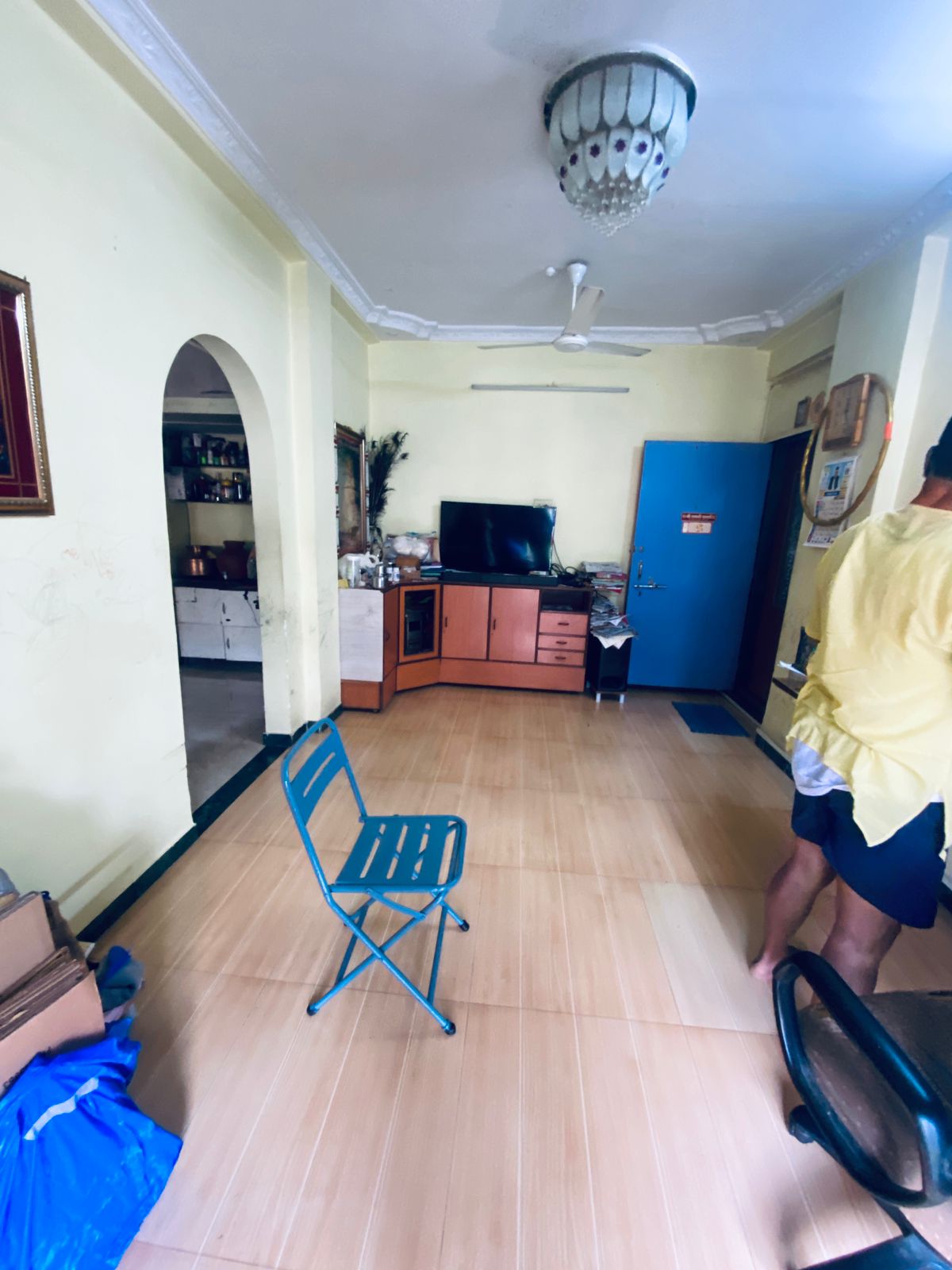 2 BHK Apartment For Sale in Mhada Society