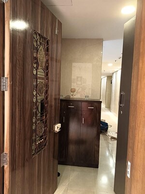 Furnished Amenities in 2 BHK Apartment at One Hiranandani Park Hampton, Ghodbunder Road – for Rent