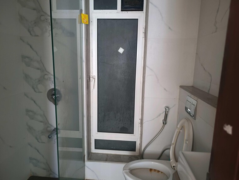 Bathroom, kabra-metro-one 2 Bedroom 669 Sq.Ft. Apartment In Andheri West Mumbai 9297326