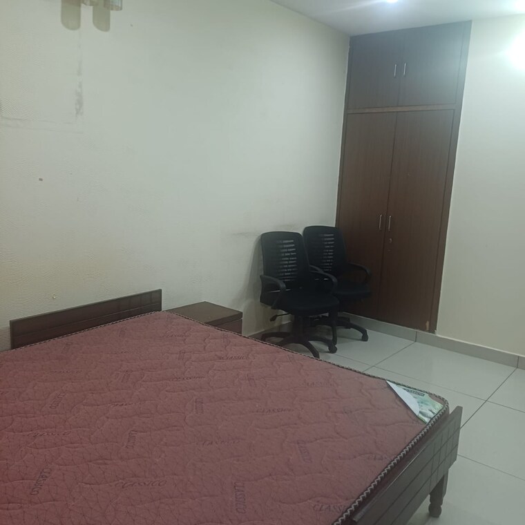 Bedroom, penta-homes 3 Bedroom 1500 Sq.Ft. Apartment In Vip Road Zirakpur 9297372
