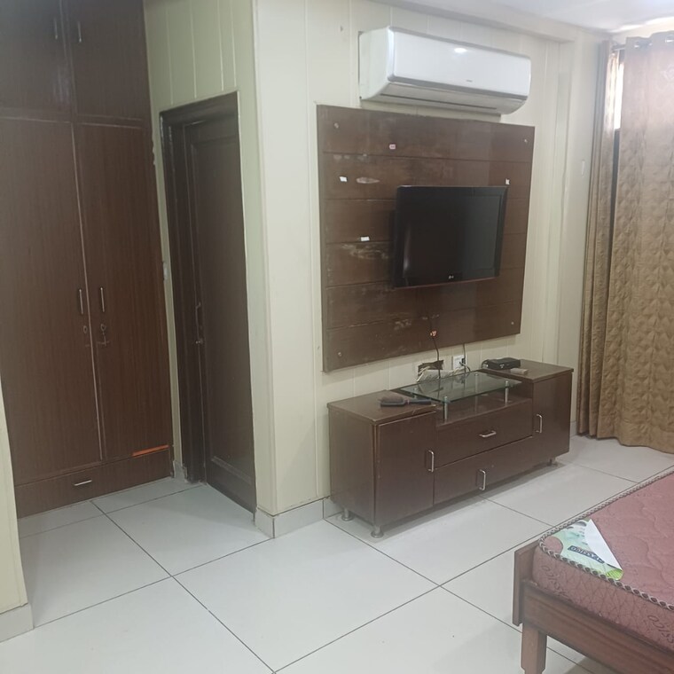 Kitchen, penta-homes 3 Bedroom 1500 Sq.Ft. Apartment In Vip Road Zirakpur 9297372