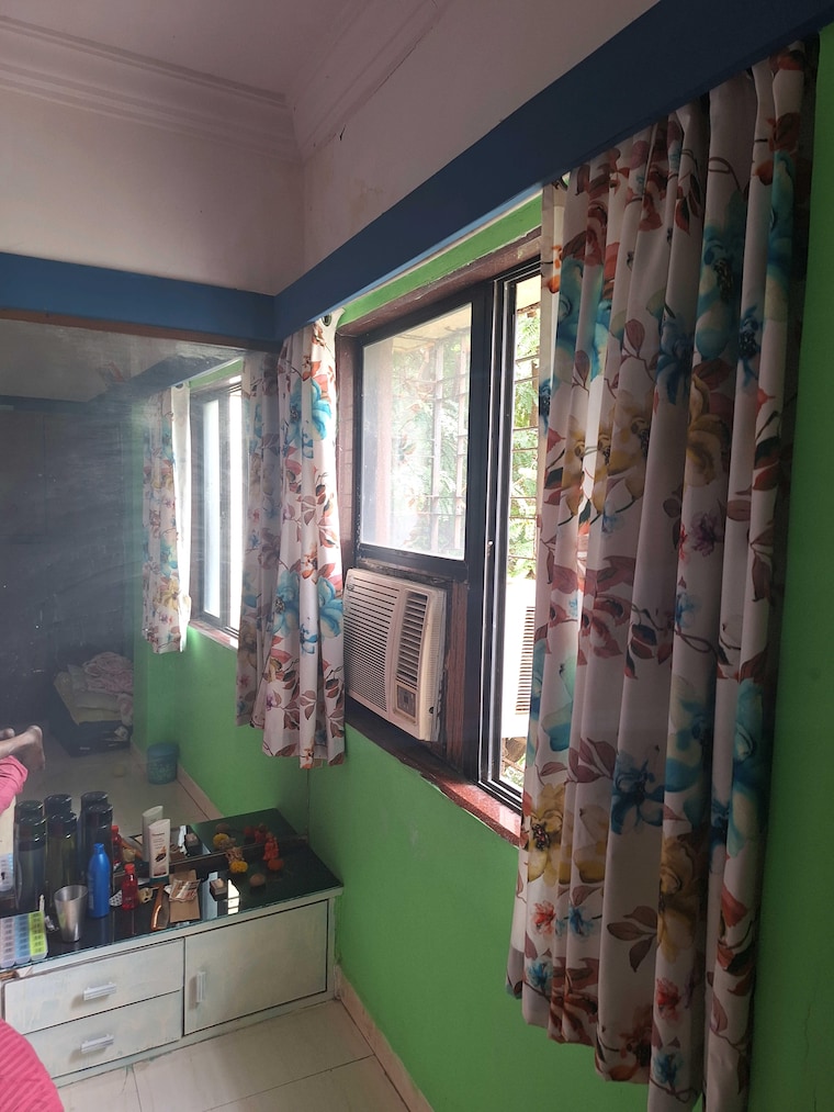 Living Room, parijat-chs-andheri-west 2 Bedroom 740 Sq.Ft. Apartment In Yari Road Mumbai 9297357