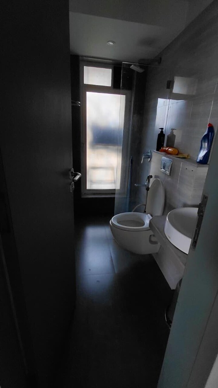 Bathroom, kabra-metro-one 3 Bedroom 1430 Sq.Ft. Apartment In Andheri West Mumbai 9297398