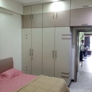 Room in 4 BHK Villa at Unnat Nagar CHS, Goregaon West – for Rent