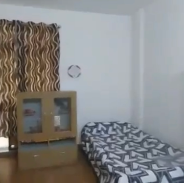 Furnished Amenities in 3 BHK Apartment at KLJ Platinum Heights, Sector 77 – for Rent