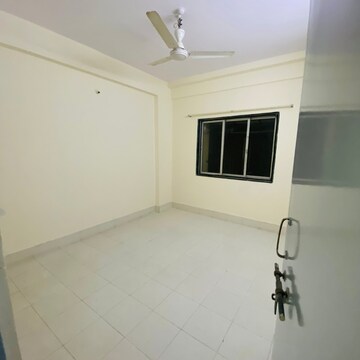 Room in 1 BHK Apartment at Lower Parel – for Rent