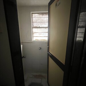 Bathroom in 2 BHK Builder Floor at Samarth Nagar, Wadgaon Sheri – for Rent