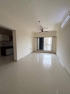Room in 2 BHK Apartment at Anand Bhavan Vile Parle West, Vile Parle West – for Rent