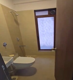 Furnished Amenities in 3 BHK Apartment at Geetanjali Heritage, Chembur – for Rent