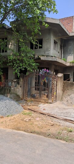 Plot For Sale in Gnida 