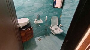 Bathroom in 1 BHK Apartment at Chembur Heights, Chembur – for Rent