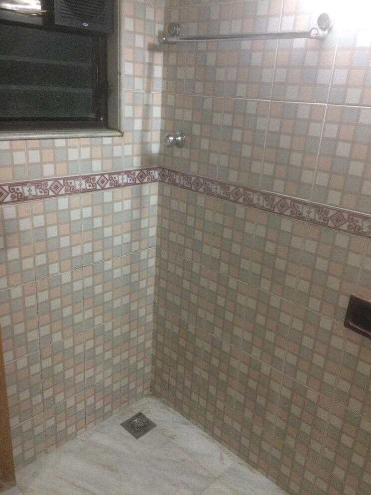 Bathroom, neelganga-apartment 1 Bedroom 650 Sq.Ft. Apartment In Lower Parel Mumbai 9297570