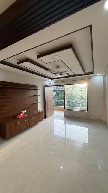 Kitchen in 4 BHK Builder Floor at Green Fields Colony – for Rent