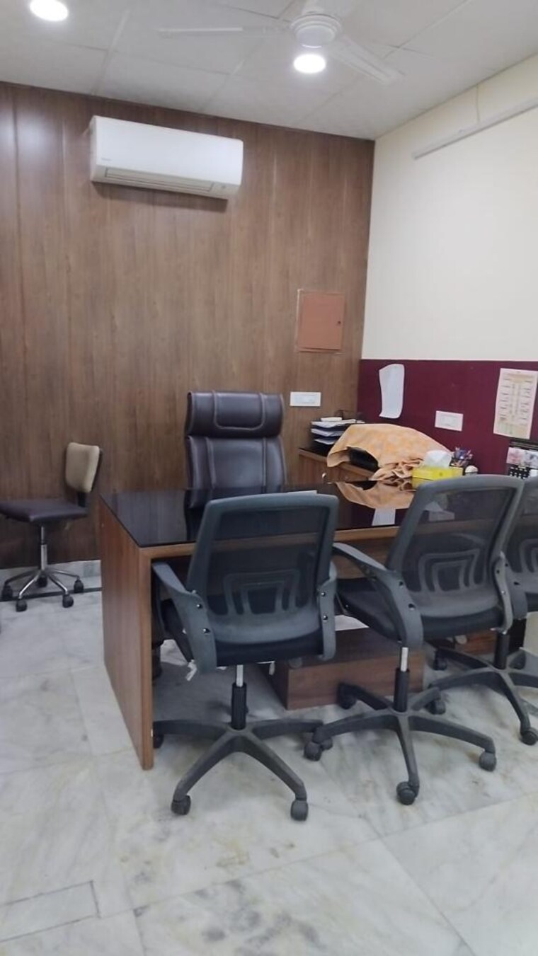 Floor Plan, greater kailash i Commercial Office Space 208 Sq.Yd. In Greater Kailash I Delhi 9297640