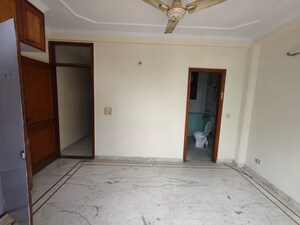 Room in 2 BHK Builder Floor at Malviya Nagar – for Rent