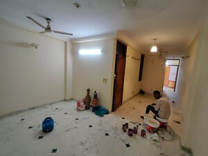 Room in 2 BHK Builder Floor at Malviya Nagar – for Rent