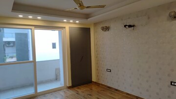 Room in 4 BHK Builder Floor at Aradhya Homes, Sector 67a – for Rent