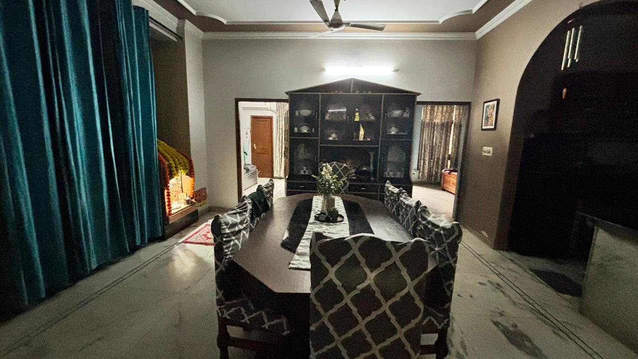 6 BHK Villa For Sale in Gnida