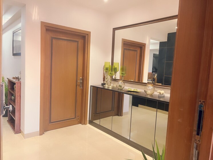 Room, emerald-green 4 Bedroom 2950 Sq.Ft. Apartment In Sector 52 Gurgaon 9297655