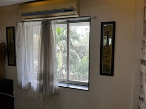 Room in 3 BHK Apartment at Poonam Apartments Worli, Worli – for Rent