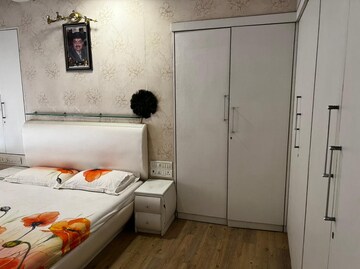 Furnished Amenities in 3 BHK Apartment at Poonam Apartments Worli, Worli – for Rent