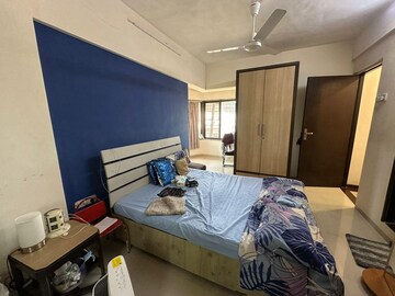 Bedroom in 2 BHK Apartment at Versova View, Andheri West – for Rent