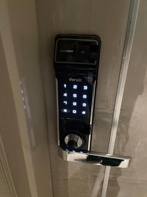 Furnished Amenities in 3.5 BHK Apartment at DLF The Ultima, Sector 81 – for Rent