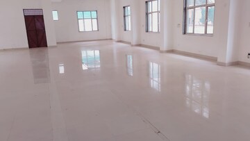 Room in  Office Space in IT/SEZ at Sector 62 – for Rent