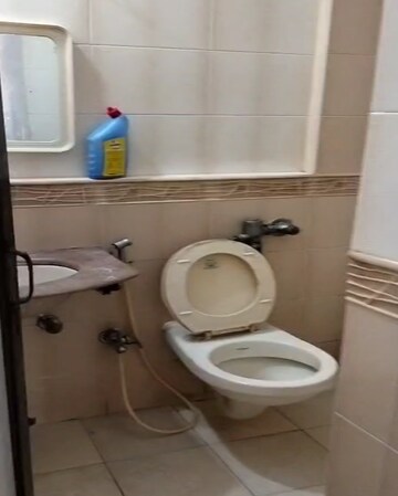 Bathroom in 2 BHK Apartment at Kukreja Sai Deep, Chembur – for Rent