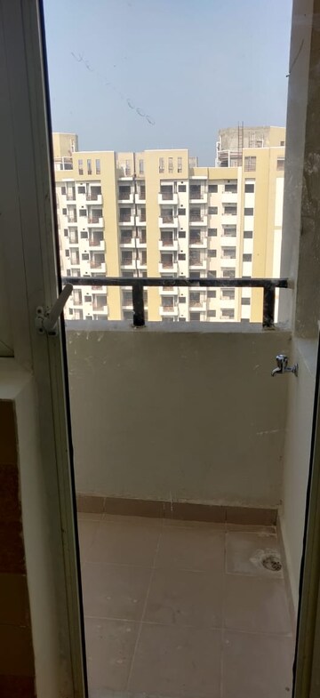 Kitchen in 2 BHK Apartment at Nimbus Express Park View - II, Chi V Greater Noida – for Sale