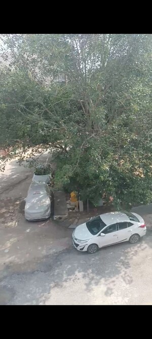 Parking in 4 BHK Apartment at Dhananjay, Sector 16b Dwarka – for Sale