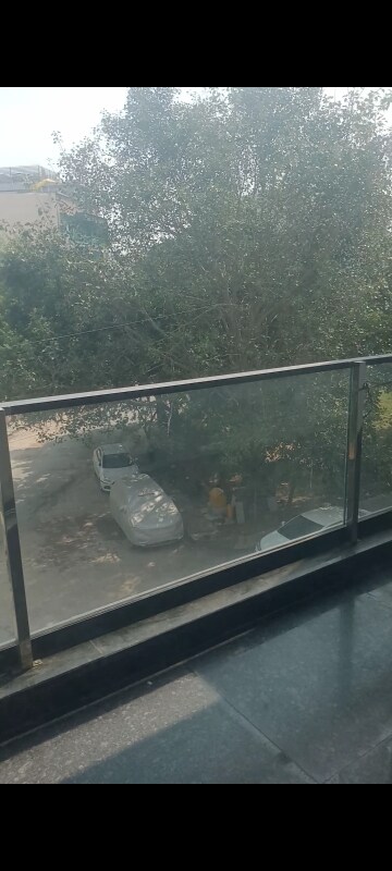 Furnished Amenities in 4 BHK Apartment at Dhananjay, Sector 16b Dwarka – for Sale