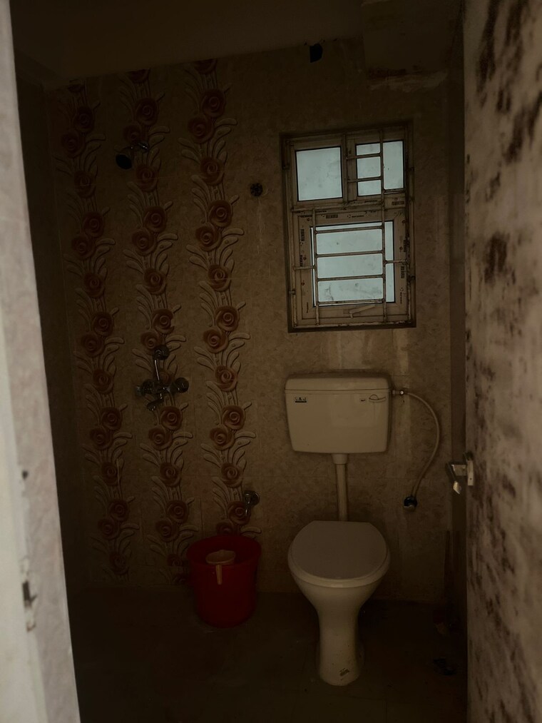 Attached Bathroom, chinar park 3 Bedroom 1115 Sq.Ft. Apartment In Chinar Park Kolkata 9297852