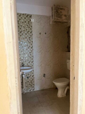 Attached Bathroom in 3 BHK Apartment at Chinar Park – for Sale
