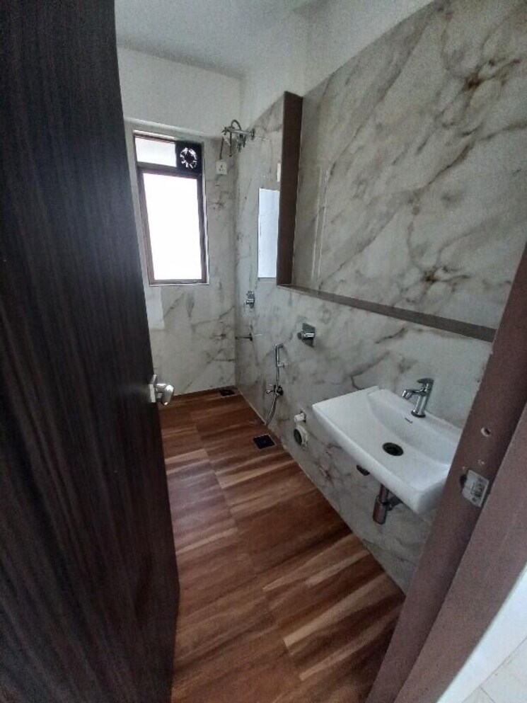 Bathroom, versova-view 3 Bedroom 1090 Sq.Ft. Apartment In Andheri West Mumbai 9297895