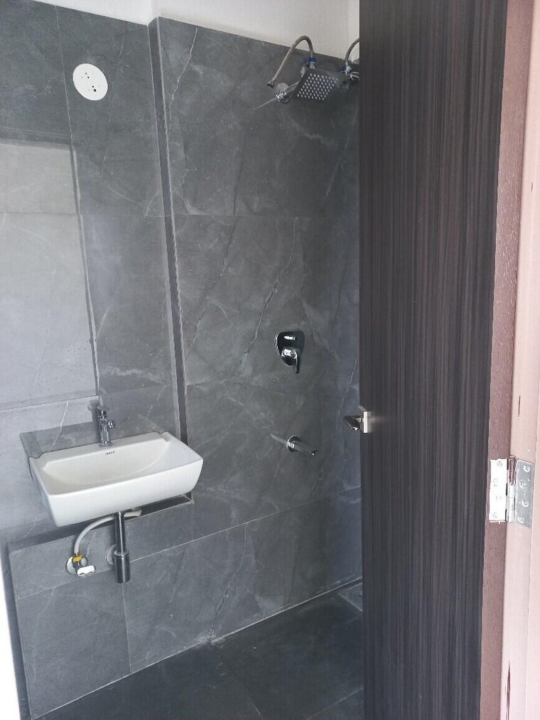 Bathroom, versova-view 3 Bedroom 1090 Sq.Ft. Apartment In Andheri West Mumbai 9297895